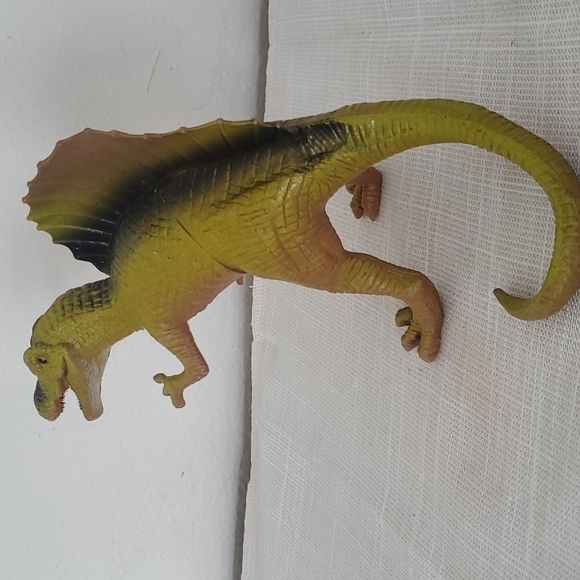 Vintage Spinosaurus Dinosaur - Picture 4 of 8